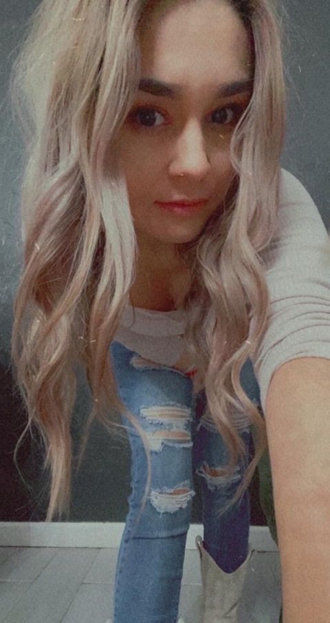 Brenda Isaac @itsbrendaa cover picture