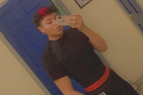 Izzie @ixxie cover picture