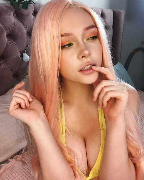 KateKuray @katekuray cover picture