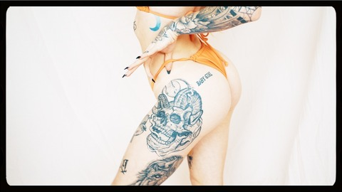 Medanie @kellymedonly cover picture
