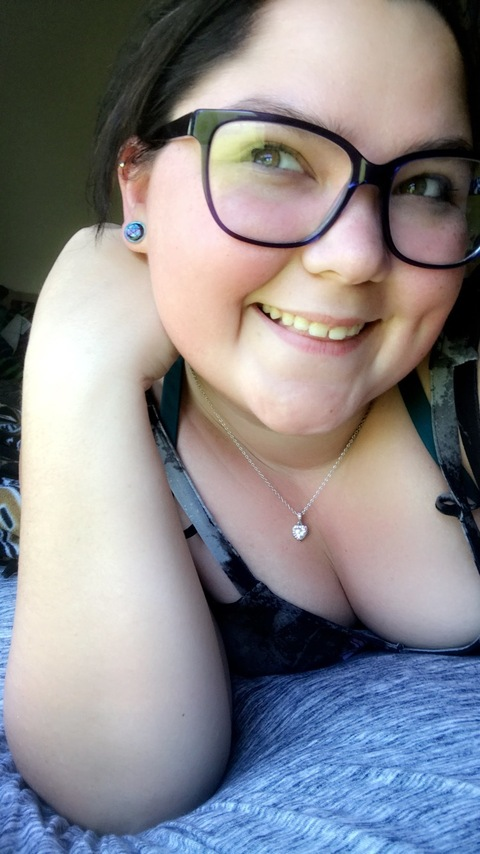 Khrista @khristamac cover picture