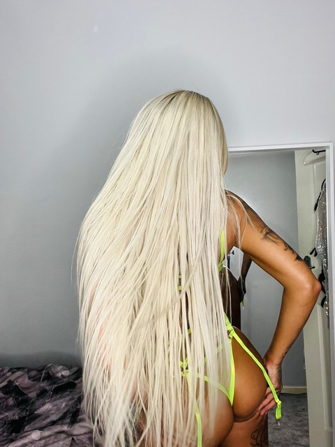 Kimberlicious @kiimberlicious cover picture