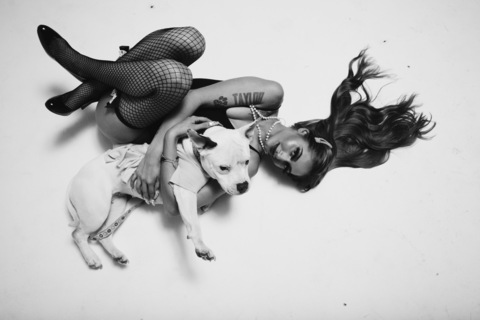 Karo😈 Skinny Queen w a pretty kitty 😩💦 @kreamykaro cover picture