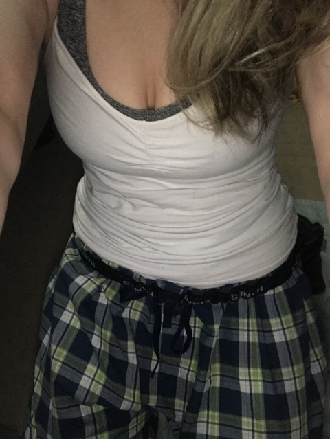 L.A. @la_witch cover picture