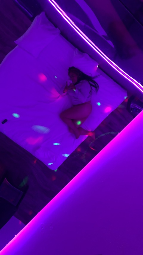 Michelle Santiagovicente @ladiabla_27 cover picture