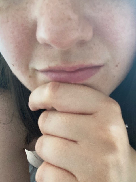 Lara @larabear cover picture