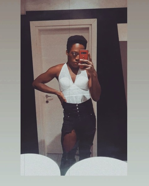 LAYSSA @lays_sa cover picture