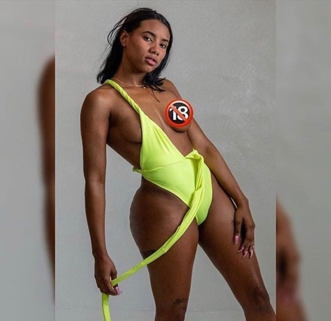 Leonor @leonorbr cover picture