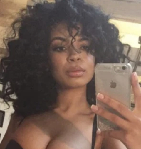 Lisa Hernandez @lisahernandez cover picture