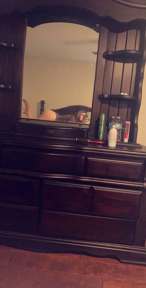 Lovely J @lovelyyyj870 cover picture