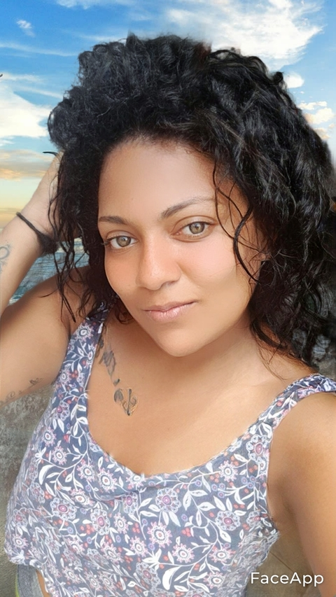 Lu Viana @luluviana cover picture