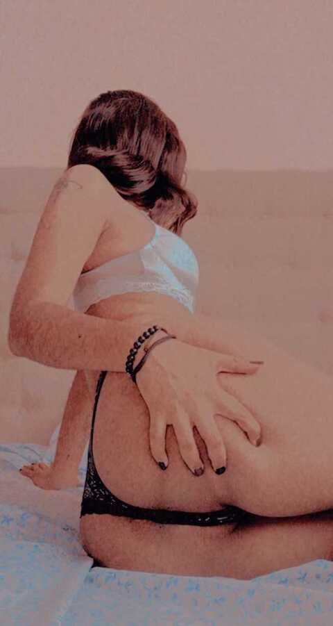 Lupe Valdés @lupitavl cover picture