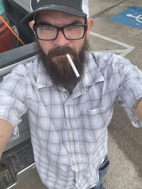 Bearded&amp;Majestic @majesticallybeared cover picture