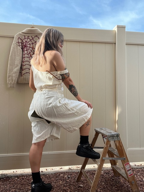 Mae @mamamaemae cover picture