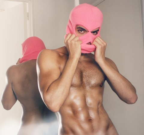 Maxy Esco @maxyesco cover picture