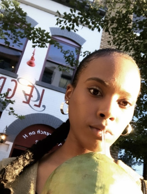 Baybee_Vee @maybee cover picture