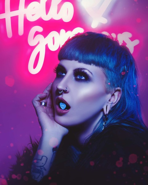 ⛓ m e a g a n ⛓ @meaganamelia cover picture