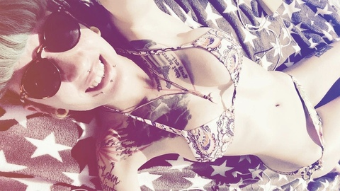 mediha san @medihasan cover picture