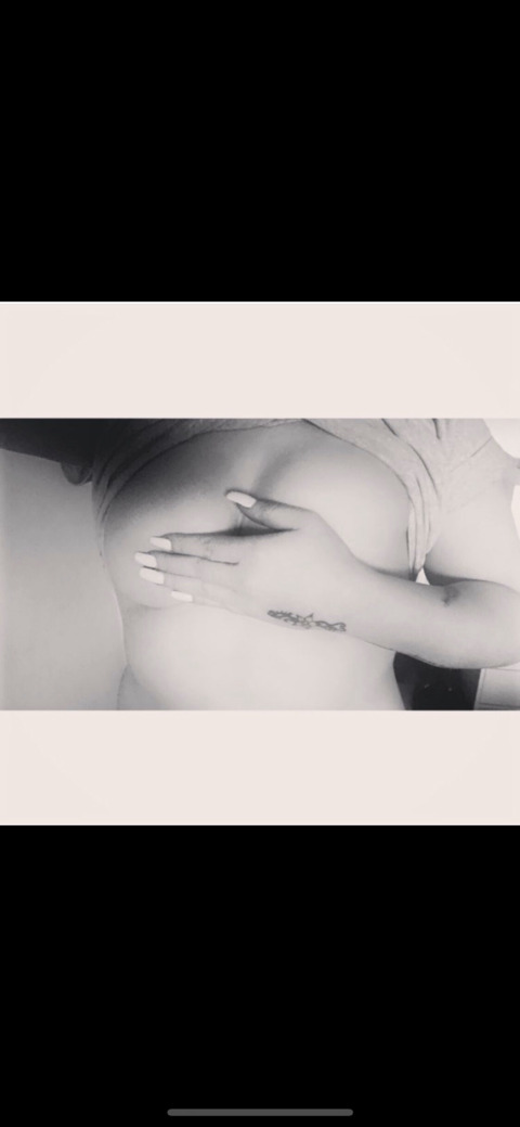 Megan-Rose @meganrose19 cover picture