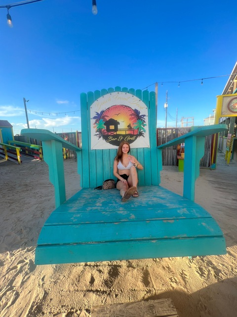 monica @monicadaniellee cover picture