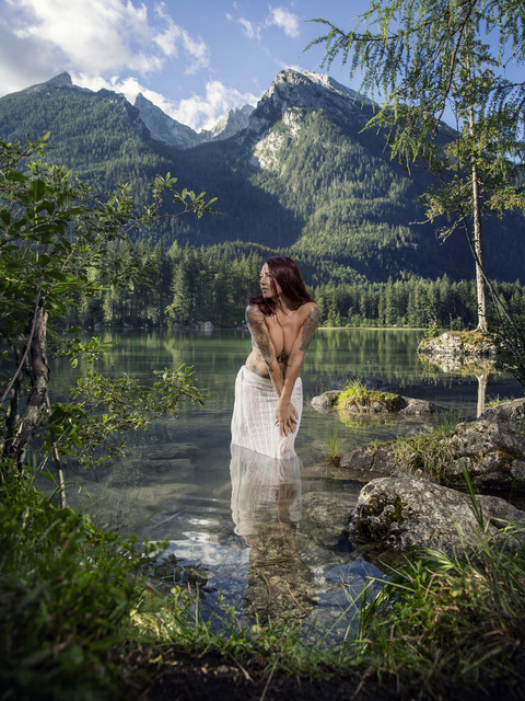 Nadina Amina @nadinaamina cover picture