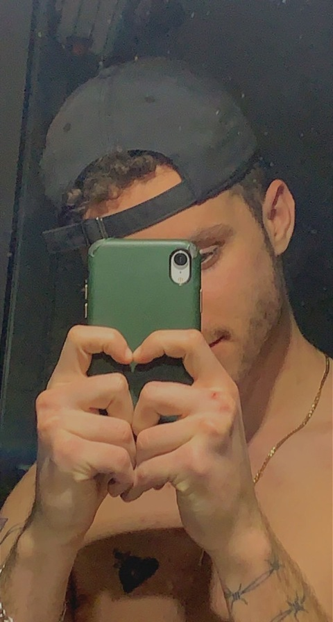 Nicolas donais @nicolasof cover picture