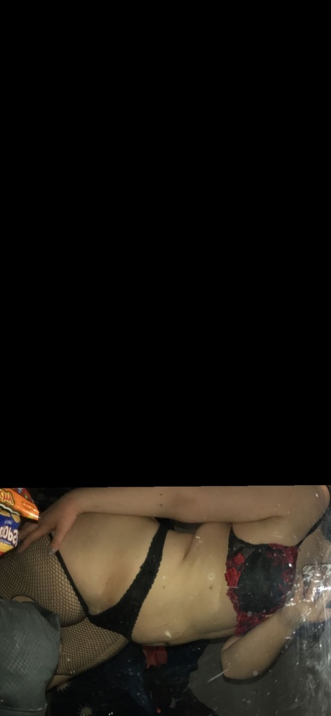 Nicole @nicoleb7 cover picture