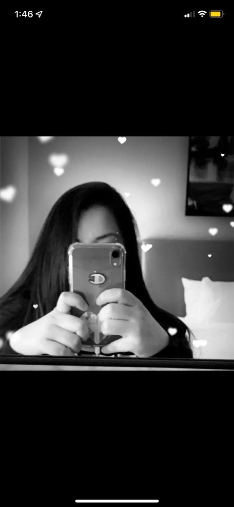 Annee @nofilterannee cover picture