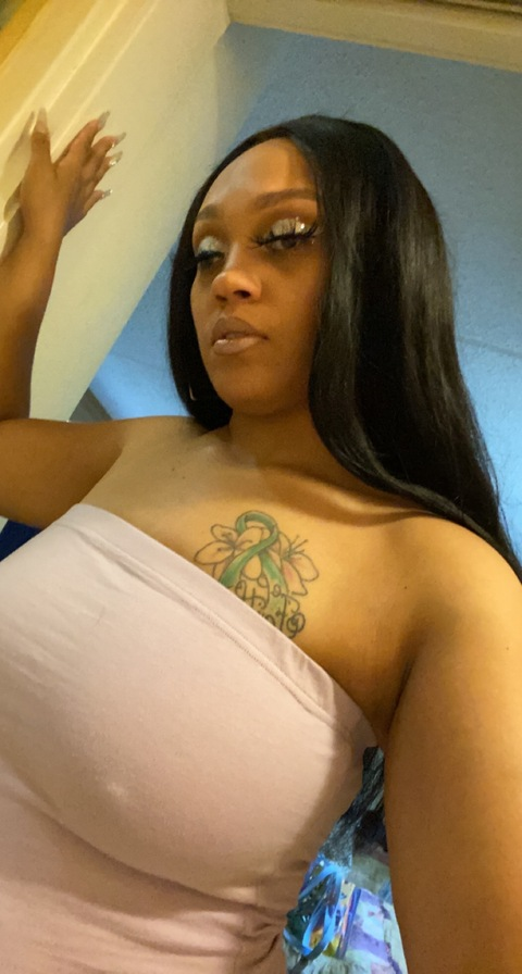 Michè Official @officialfreakmiche cover picture