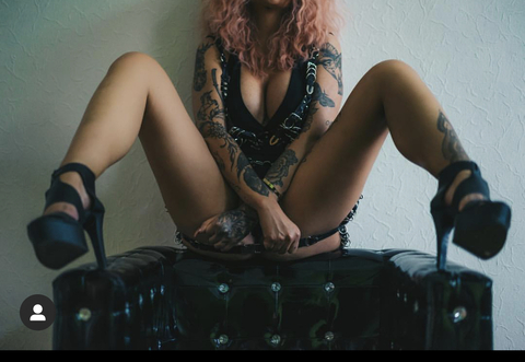 Pamela Penelope @pamelapenelope cover picture