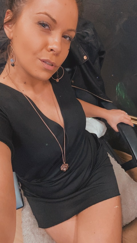 Papiya @papiya.world cover picture