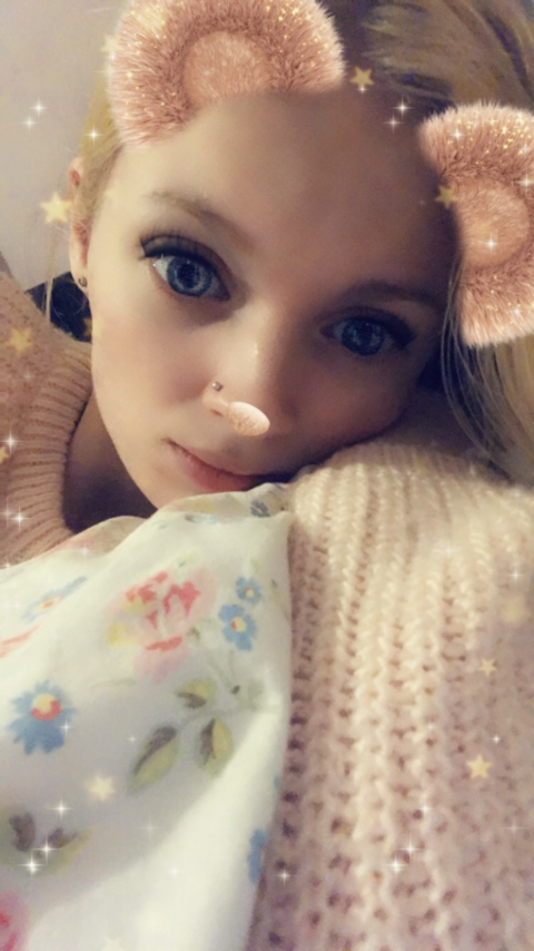 Petite blonde xx @petiteblonde cover picture