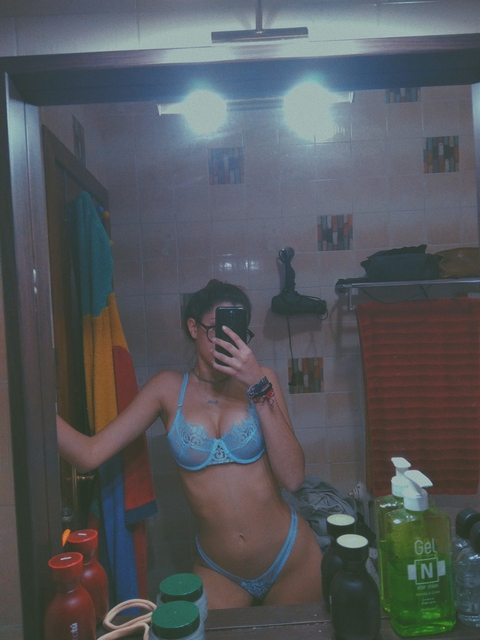 Paula @plusquii cover picture