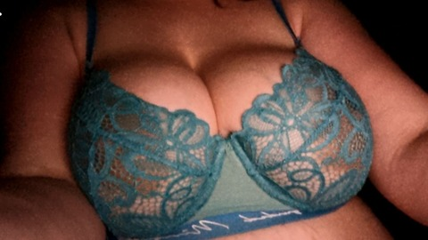 Pregnant Sexy Holly😈😈 @pregnantnaughtygirlholly cover picture