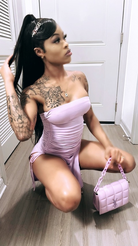 Milani @prettysunami cover picture