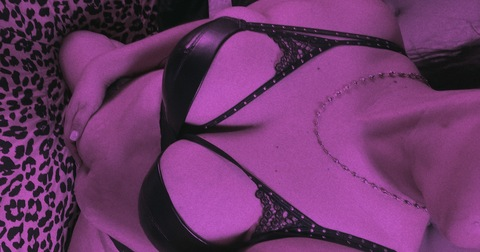 Curvie princess 🔥💅🏻 @princessofthefall008 cover picture