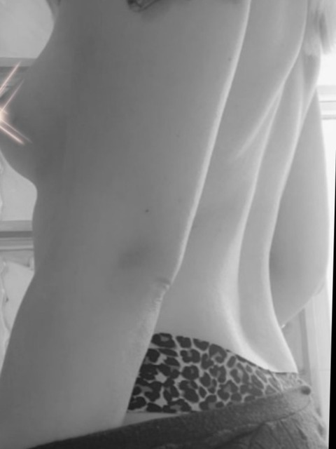 Mamma @pussokram cover picture