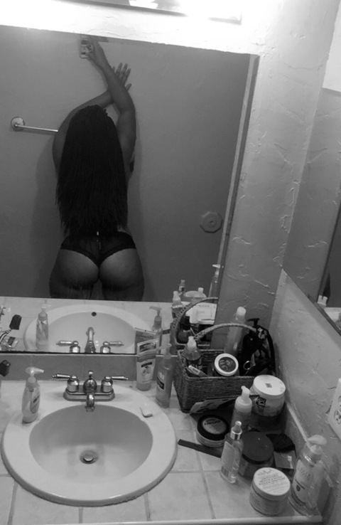 Star @queenstar1 cover picture