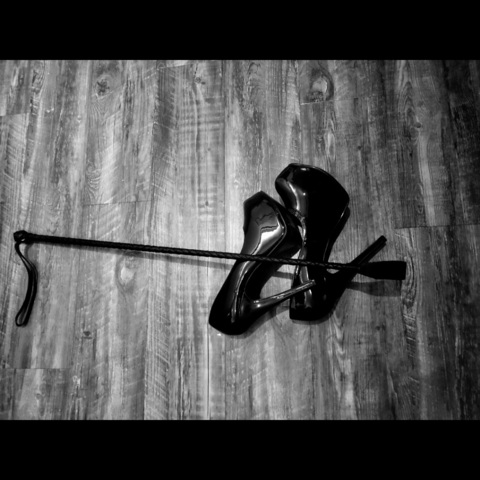 LadyHexx @ravenhex cover picture