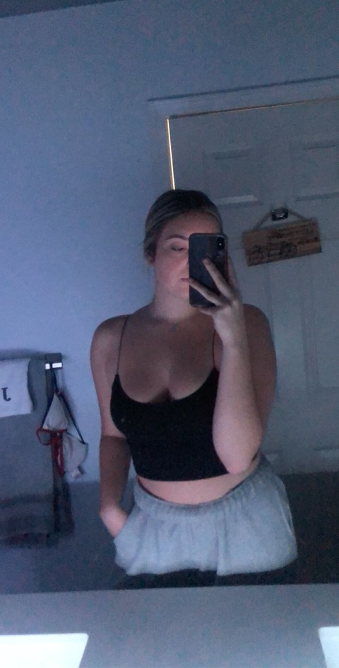 Reece @realfinereece cover picture