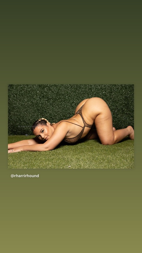 queen. @rharrirhound cover picture