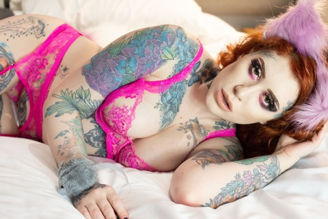 Roo/Raphaelite @roomorgue cover picture