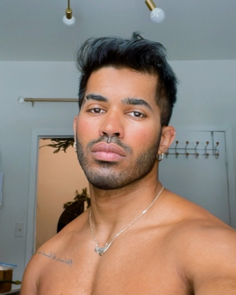 Sandro Saints @sandrosaintsx cover picture