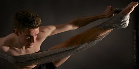 Gino @saurus cover picture