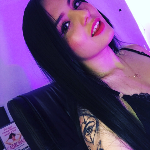 scarlett @scarlett_cute97 cover picture