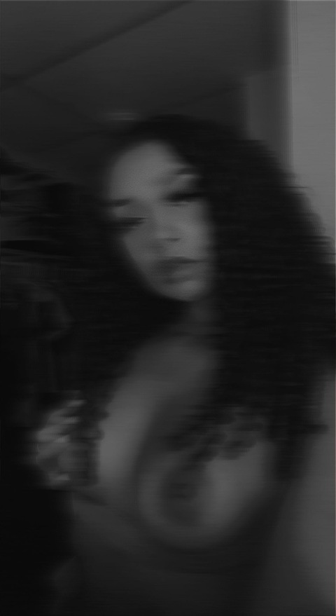 O ❣️ @scorpienne cover picture