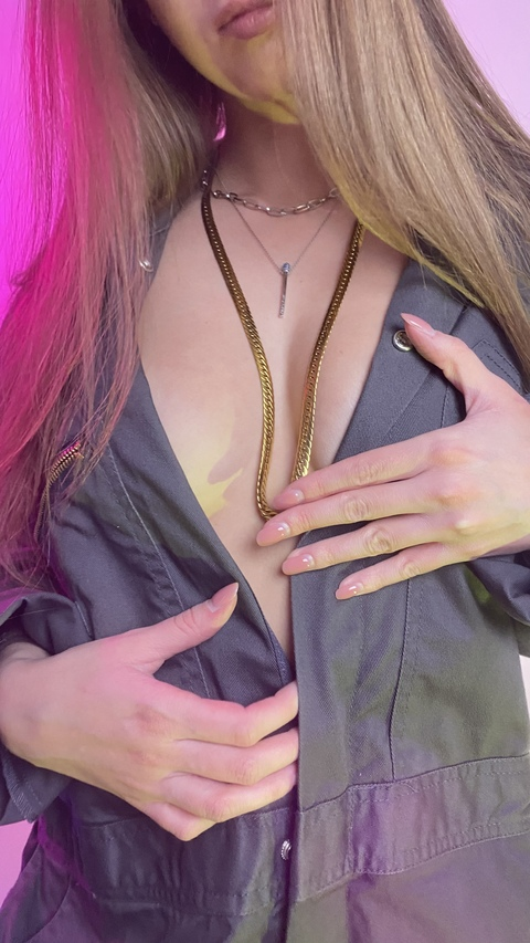 Katya Sea @seakiss cover picture