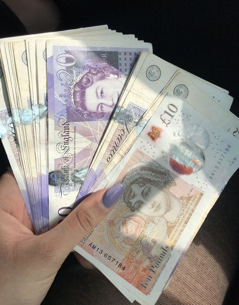 may🦋 @sendtomaia cover picture