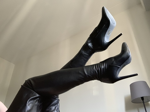 seventeen @seventeenlikehigh cover picture