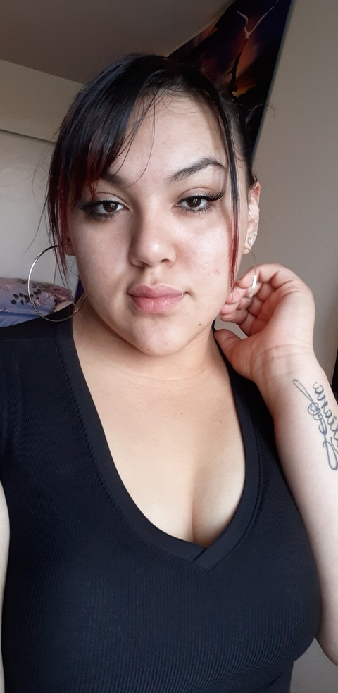 Ms . Peaches @sexypeach206 cover picture